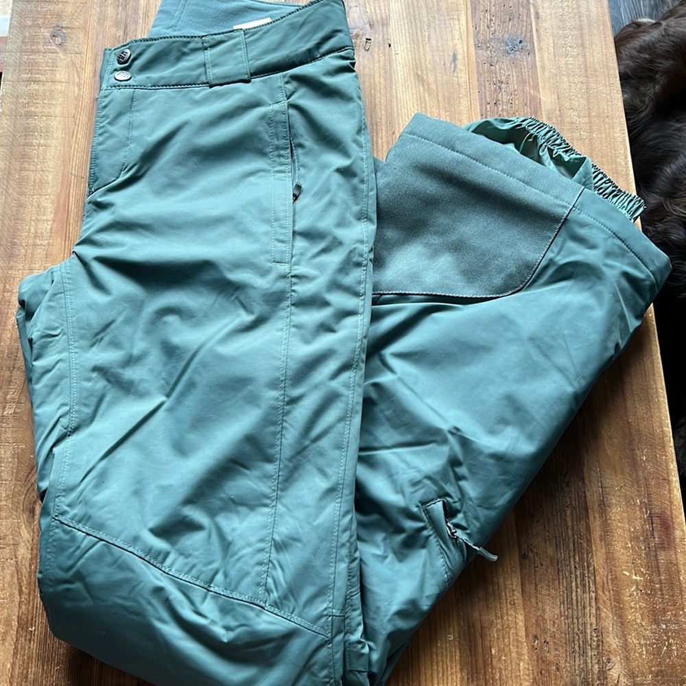 Columbia Omni-Tech women’s snow pants